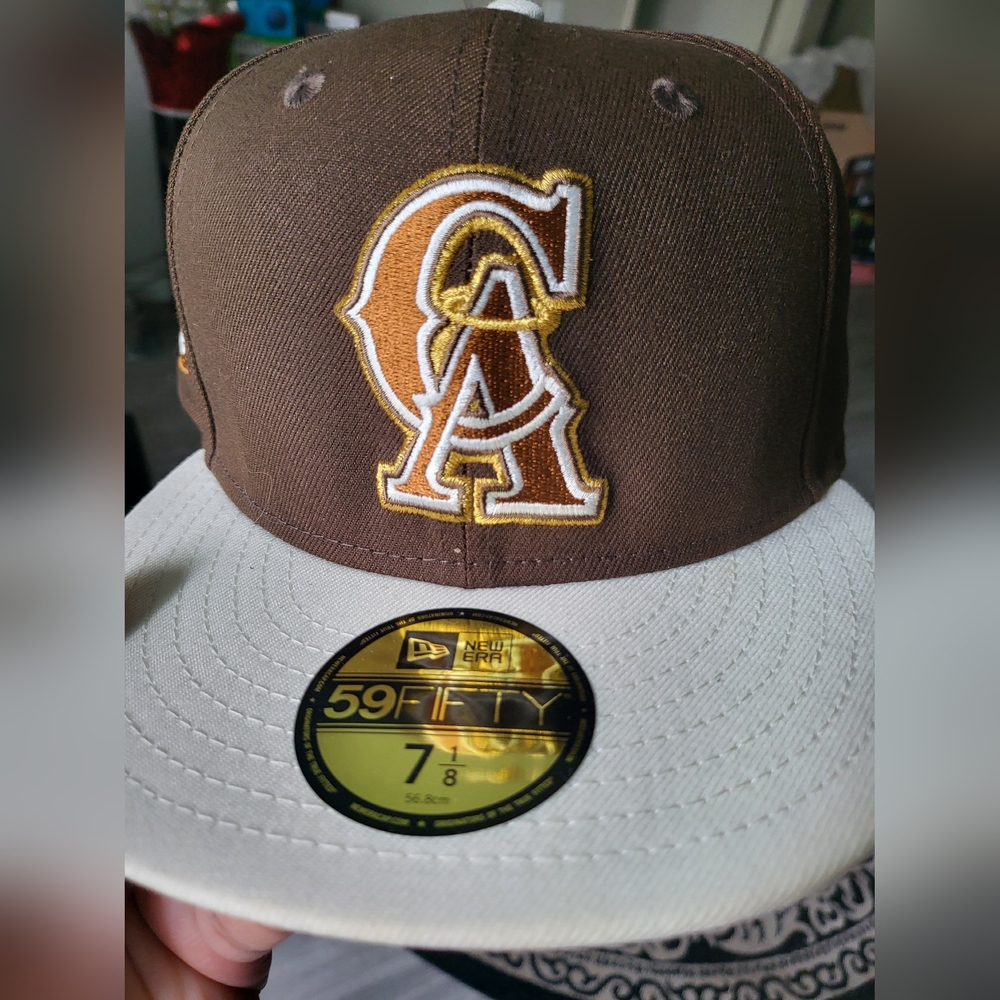 New Era Brown and White Logo Cap Angels 7 ¼